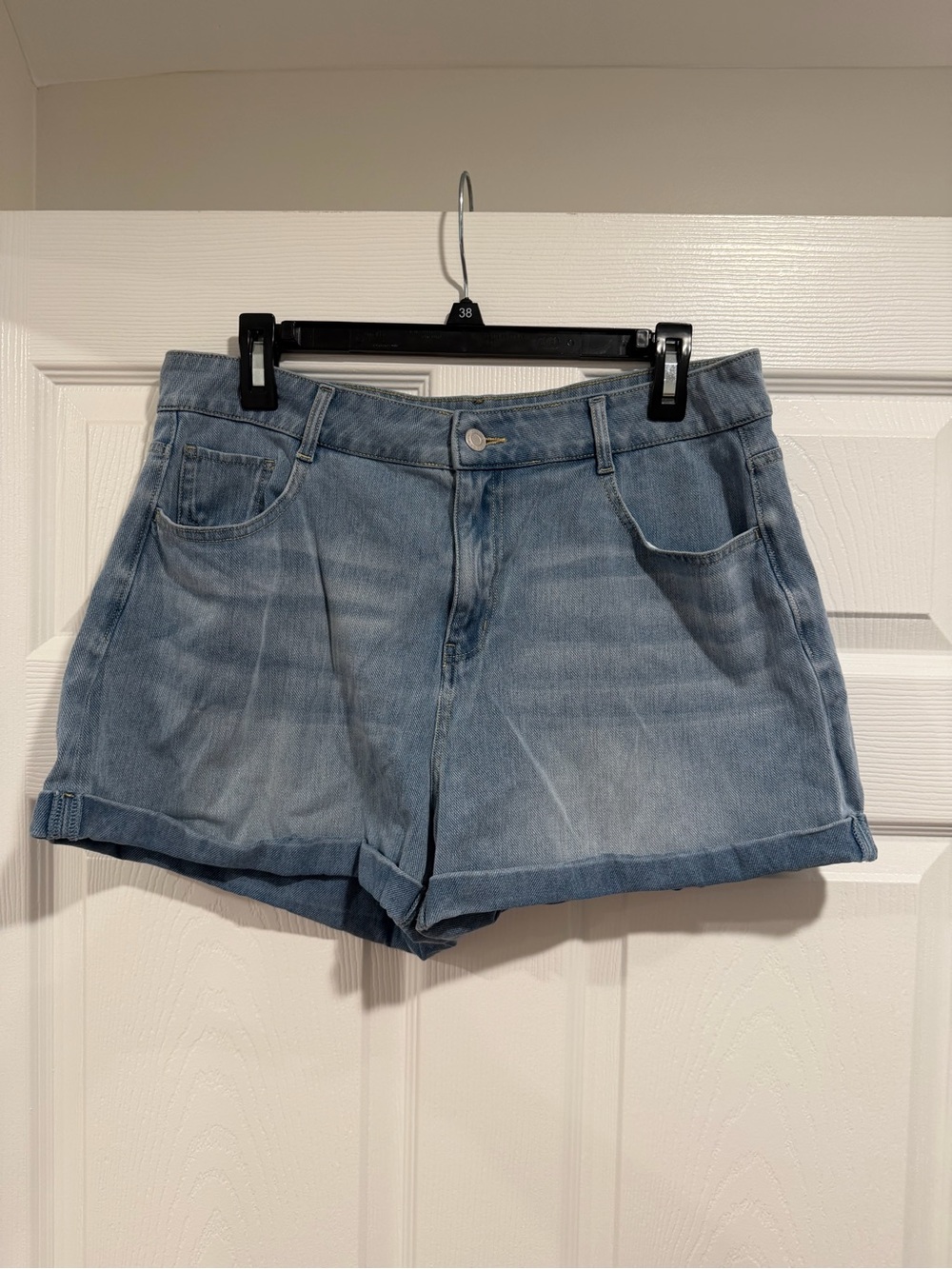 HALARA Light Blue High-Rise Rolled Hem Denim Shorts